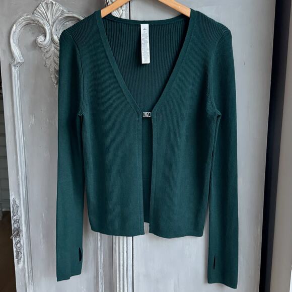 Alo Yoga Salana Sweater Sz M Deep-V Clasp Front Cardigan Dark Green Long Sleeve - Picture 12 of 15